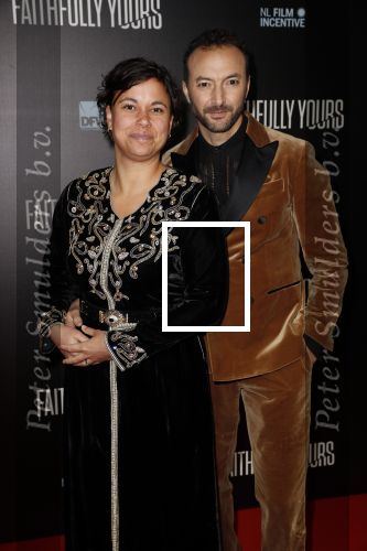 Amsterdam 19 december 2022
Premiere Faithfully Yours in Tuschinski
Nasrdin Dchar met partner Amy Don