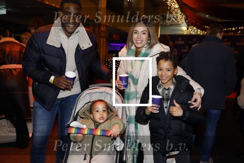 Amsterdam 15 december 2022
Opening het Amsterdamse winterparadijs in de RAI.
Nienke Plas kwam met haar partner en hun twee zoons