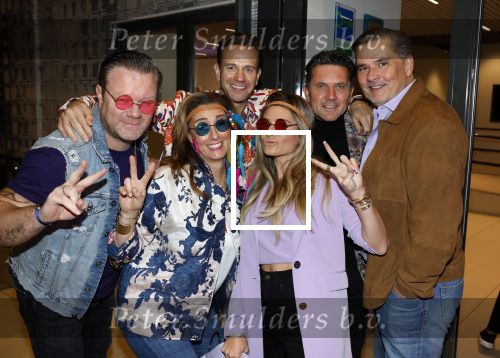 Amsterdam 19 november 2022
Toppers in concert in deJohan Cruijff arena.
Nikkie Plessen met Ruben Bontekoe Sven Sauve Georgette Schlick en Jaap Liethof