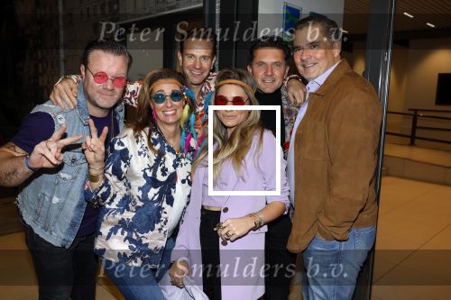 Amsterdam 19 november 2022
Toppers in concert in deJohan Cruijff arena.
Nikkie Plessen met Ruben Bontekoe Sven Sauve Georgette Schlick en Jaap Liethof