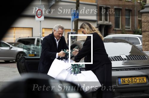Amsterdam 5 december 2022
Otto Klein koopt kerstpakketten voor zijn personeel