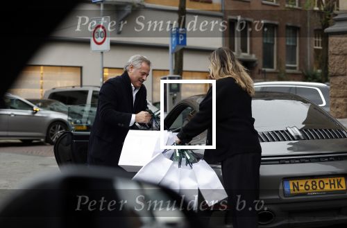 Amsterdam 5 december 2022
Otto Klein koopt kerstpakketten voor zijn personeel