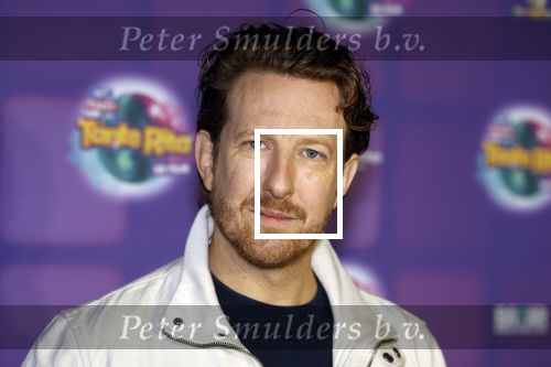 Amsterdam 17 december 2022
Premiere het feest van tante Ria in Pathe Noord .
Cast bestaat oa uit Najib Amhali Tooske Ragas Edo Brunner Edsilia Rombley Jack v gelder Pim Muda Thimo v Haaren  Ridder v Kooten Esther Mbire en Piet Tomassen.