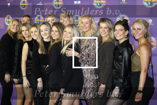 Amsterdam 17 december 2022
Premiere het feest van tante Ria in Pathe Noord .
Cast bestaat oa uit Najib Amhali Tooske Ragas Edo Brunner Edsilia Rombley Jack v gelder Pim Muda Thimo v Haaren  Ridder v Kooten Esther Mbire en Piet Tomassen.