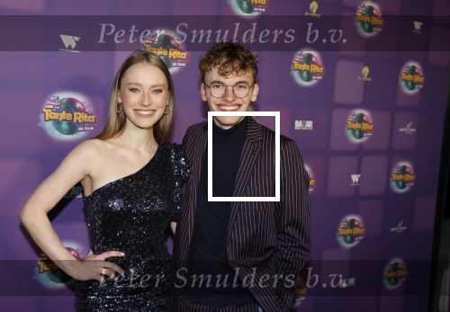 Amsterdam 17 december 2022
Premiere het feest van tante Ria in Pathe Noord .
Cast bestaat oa uit Najib Amhali Tooske Ragas Edo Brunner Edsilia Rombley Jack v gelder Pim Muda Thimo v Haaren  Ridder v Kooten Esther Mbire en Piet Tomassen. Remi de Smet en Lonneke van Krimpen