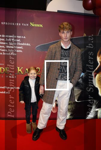 Amsterdam 10 december 2022
Premiere de gelaarsde kat in Pathe Arena .
Renaldo Mason