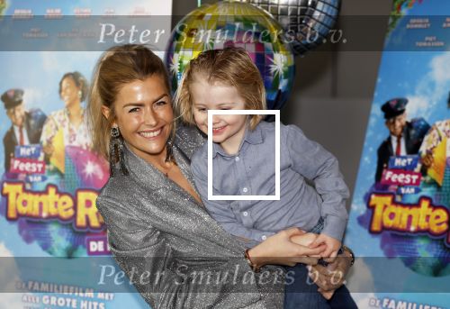Amsterdam 17 december 2022
Premiere het feest van tante Ria in Pathe Noord .
Cast bestaat oa uit Najib Amhali Tooske Ragas Edo Brunner Edsilia Rombley Jack v gelder Pim Muda Thimo v Haare Renee Gunning kwam met haar zoontje en nichtje