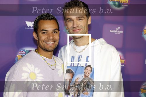 Amsterdam 17 december 2022
Premiere het feest van tante Ria in Pathe Noord .
Cast bestaat oa uit Najib Amhali Tooske Ragas Edo Brunner Edsilia Rombley Jack v gelder Pim Muda Thimo v Haaren  Ridder v Kooten Esther Mbire en Piet Tomassen. Ridder v Kooten