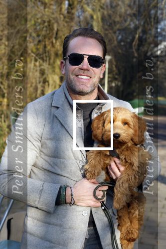 Amsterdam 12 december 2022
Robert Doornbos met zijn hond Simba op de electrische fiets van het merk Heritage Bike
