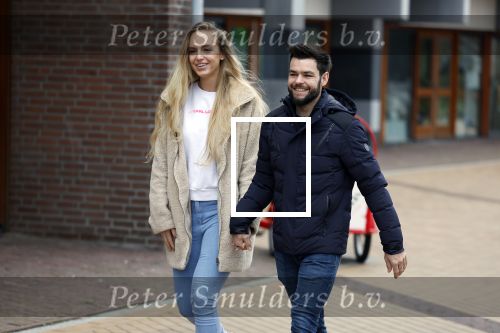 Almere 3 december 2022
Sjinkie Knegt met zijn nieuwe vriendin Chantal.