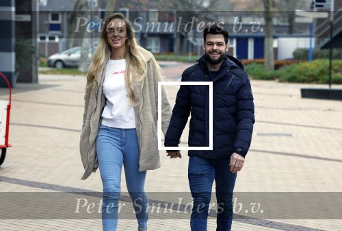 Almere 3 december 2022
Sjinkie Knegt met zijn nieuwe vriendin Chantal.