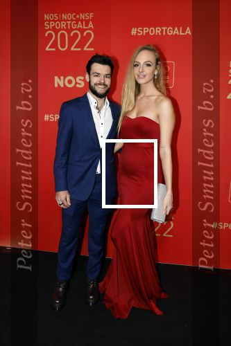 Amsterdam 21 december 2022
Sportman en Sportvrouw van het jaar Gala in AFAS Live. Sjinkie Knegt met zijn vriendin Chantal