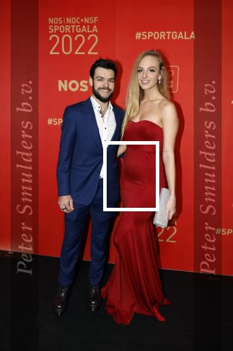 Amsterdam 21 december 2022
Sportman en Sportvrouw van het jaar Gala in AFAS Live. Sjinkie Knegt met zijn vriendin Chantal
