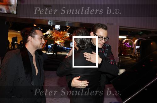 Amsterdam 8 december 2022
Masters Expo in de RAI. Splinter Chabot en kunstenaar Joseph Klibansky met zijn broer