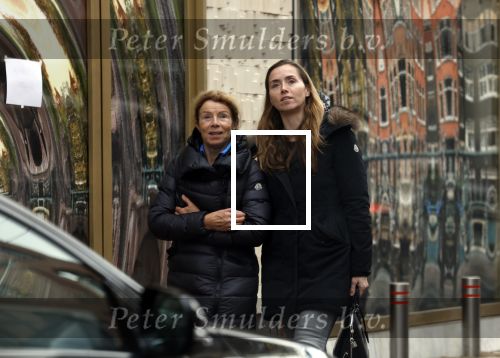 Amsterdam 29 november 2022
Suze Mens sr met dochter Marloes Mens op de pc hooftstaat