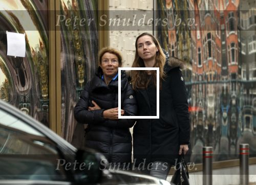 Amsterdam 29 november 2022
Suze Mens sr met dochter Marloes Mens op de pc hooftstaat