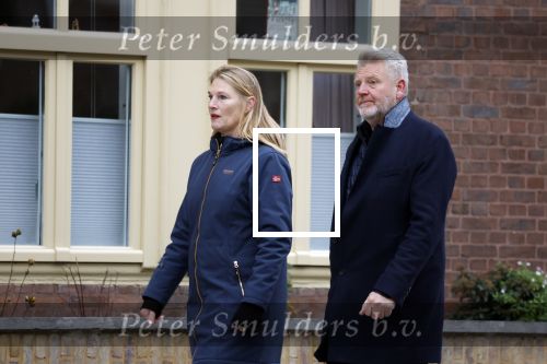Amsterdam 4 december 2022
Sybrand Niessen en zijn vrouw aan het wandelen door Amsterdam zuid.