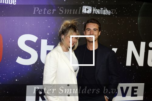 Amsterdam 13 december 2022
YouTube event in Tuschinski. Sylvana IJsselmuiden met vriend Jonas Vermeulen