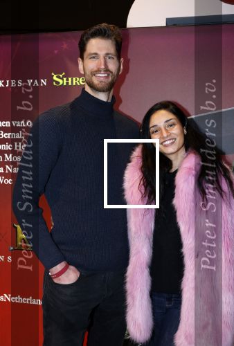 Amsterdam 10 december 2022
Premiere de gelaarsde kat in Pathe Arena .
Tatjana Maul met partner Thomas v d Mars
