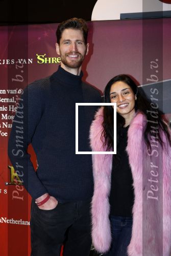 Amsterdam 10 december 2022
Premiere de gelaarsde kat in Pathe Arena .
Tatjana Maul met partner Thomas v d Mars