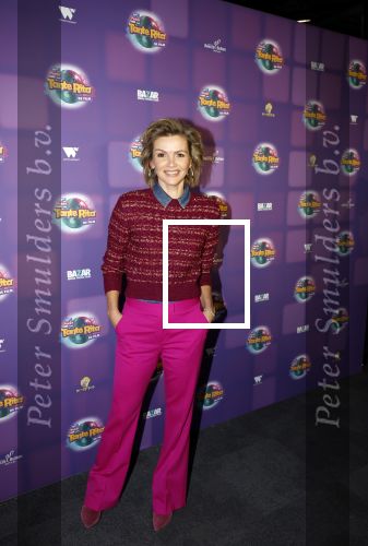 Amsterdam 17 december 2022
Premiere het feest van tante Ria in Pathe Noord .
Cast bestaat oa uit Najib Amhali Tooske Ragas Edo Brunner Edsilia Rombley Jack v gelder Pim Muda Thimo v Haaren  Ridder v Kooten Esther Mbire en Piet Tomassen. Tooske Ragas kwam met haar dochters