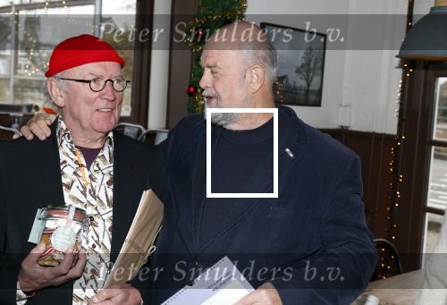 Baambrugge 11 december 2022
Presentatie kalendar met Harry Slinger en Bert Simhoffer. Harry kwam met zijn vrouw en Bert met zijn vrouw em 2 kinderen .