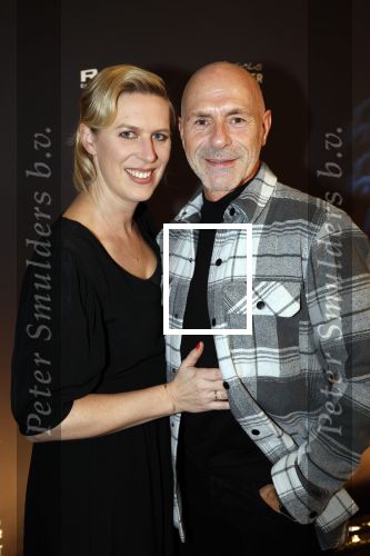 Zaandam 26 november 2023
Premiere van murder on the orient ezpress in het zaantheater. Aernout Pleket met zijn vrouw