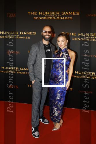 Amsterdam 14 november 2023
Premiere the hungar games . Amber Delil met vriend Dj hato