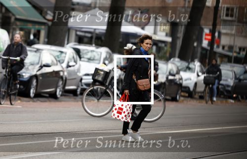 Amsterdam 23 november 2023
Astrid Joosten doet boodschappen in Amsterdam zuid.