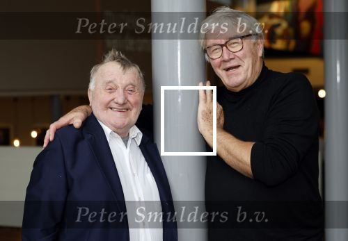 Hilversum 19 november 2023
Presentatie kijkbuisvrienden met oa Loeki Knol
Tony Neef
Maroesja Lacunes
Barrie Stevens
Bram Biesterveld.
Ydwer Bosma is de producent.