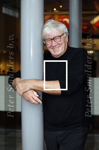 Hilversum 19 november 2023
Presentatie kijkbuisvrienden met oa Loeki Knol
Tony Neef
Maroesja Lacunes
Barrie Stevens
Bram Biesterveld.
Ydwer Bosma is de producent.