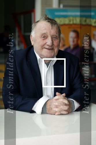 Hilversum 19 november 2023
Presentatie kijkbuisvrienden met oa Loeki Knol
Tony Neef
Maroesja Lacunes
Barrie Stevens
Bram Biesterveld.
Ydwer Bosma is de producent.
