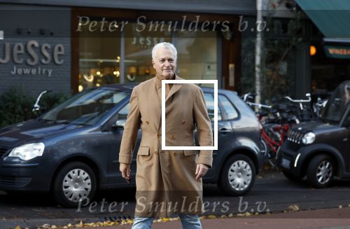 Amsterdam 23 november 2023
Bram Moszkowicz  op straat in Amsterdam zuid