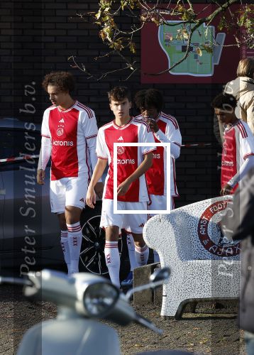 Amsterdam 11 november 2023
Damian v d Vaart in Ajax O18 tegen fc Den Haag op de toekomst.