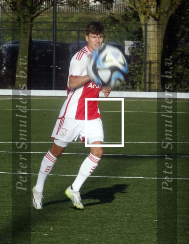 Amsterdam 11 november 2023
Damian v d Vaart in Ajax O18 tegen fc Den Haag op de toekomst.