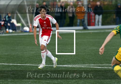 Amsterdam 11 november 2023
Damian v d Vaart in Ajax O18 tegen fc Den Haag op de toekomst.