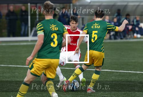 Amsterdam 11 november 2023
Damian v d Vaart in Ajax O18 tegen fc Den Haag op de toekomst.