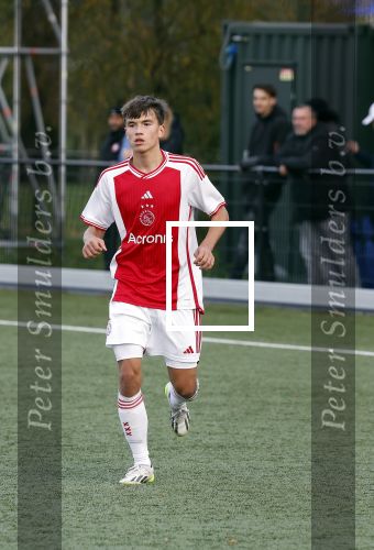 Amsterdam 11 november 2023
Damian v d Vaart in Ajax O18 tegen fc Den Haag op de toekomst.
