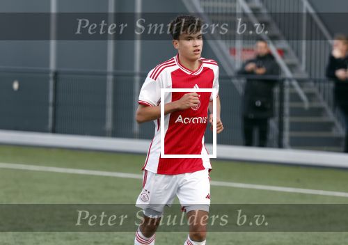 Amsterdam 11 november 2023
Damian v d Vaart in Ajax O18 tegen fc Den Haag op de toekomst.