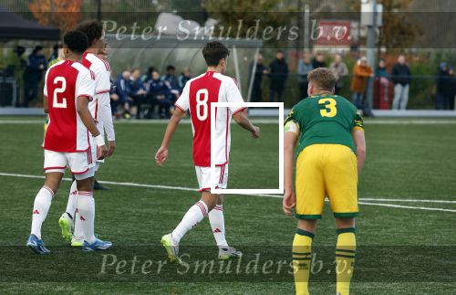 Amsterdam 11 november 2023
Damian v d Vaart in Ajax O18 tegen fc Den Haag op de toekomst.