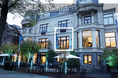 Amsterdam 16 november 2023
Cd presentatie Gerard Joling in de winkel van Eichholtz op de pc hooftstraat.