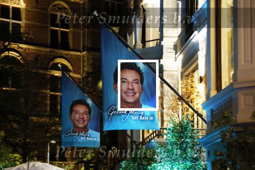 Amsterdam 16 november 2023
Cd presentatie Gerard Joling in de winkel van Eichholtz op de pc hooftstraat.