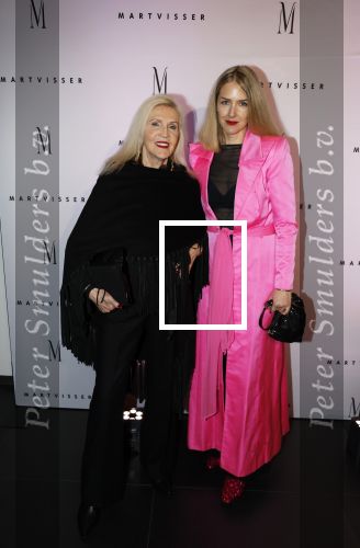 Amsterdam 6 november 2023
Premiere docu Mart Visser gemaakt door Marius Looijmans . De premiere was in het DeLamar theater. Elly koot met dochter