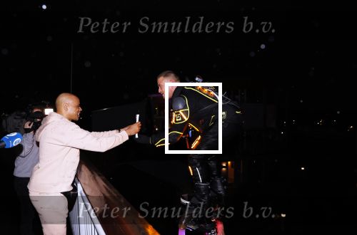 IJsselstin 27 november 2023
Boekpresentatie Glenn Helder . Wesley Sneijder krijgt het eerste exemplaar.