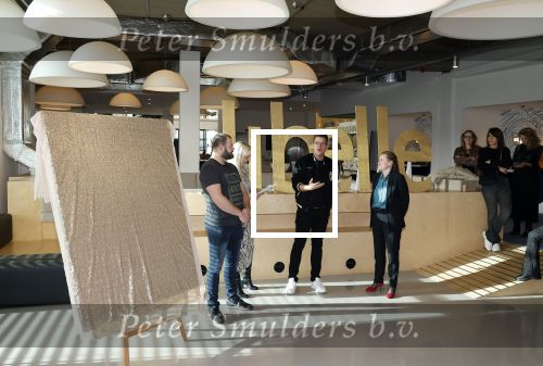 Hoofddorp 14 november 2023
Prsentatie Libello met op de cover Kees Tol .
Verder aanwezig Stven kazan en hoofdredakteur Hilmar Mulder