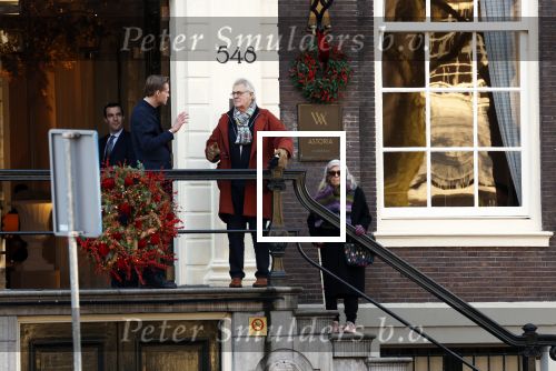 Amsterdam 30 november 2023
Jeroen Krabben en zijn vrouw Herma Krabbe in hun biro onderweg naar het Waldorf Astoria Hotel.