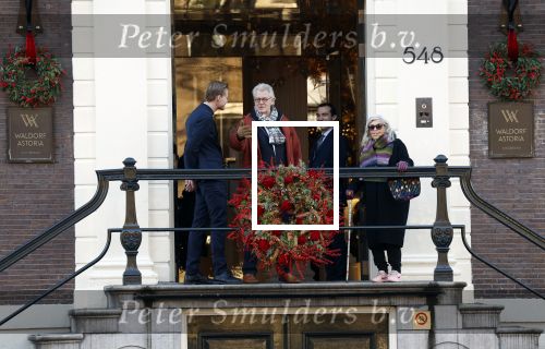 Amsterdam 30 november 2023
Jeroen Krabben en zijn vrouw Herma Krabbe in hun biro onderweg naar het Waldorf Astoria Hotel.