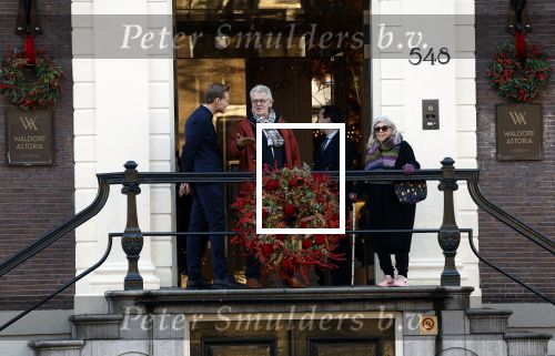 Amsterdam 30 november 2023
Jeroen Krabben en zijn vrouw Herma Krabbe in hun biro onderweg naar het Waldorf Astoria Hotel.