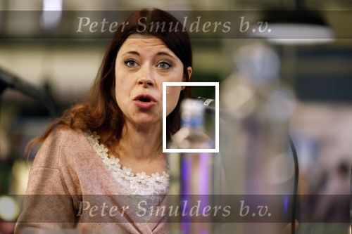 Den Haag 13 november 2023
In aanloop naar de Tweede Kamerverkiezingen organiseren de vrouwenbladen Libelle, Margriet, Flair en Nouveau gezamenlijk het VerkiezingscafÃ©. De vier hoofdredacteuren verwelkomen prominente vrouwen op de kieslijst van de grootste politieke partijen.
Op maandag 13 november 2023 gaan vooraanstaande vrouwelijke politici van verschillende partijen met elkaar in debat, onder leiding van journaliste Diana Matroos. Hoofdredacteuren Hilmar Mulder (Libelle), Helene van Santen (Margriet), Marije Veerman (Flair) en Claudia Straatmans (Nouveau) praten met hen over de belangrijkste themaâ€™s die hun lezeressen aangaan.
De volgende vrouwelijke politici schuiven aan om te vertellen waarvoor zij staan tijdens de Tweede Kamerverkiezingen: Sophie Hermans (VVD), Caroline van der Plas (BBB), Lisa Westerveld (GroenLinks/PvdA), Hilde Palland (CDA), JoÃ«lle Gooijer (ChristenUnie), Anne-Marijke Podt (D66) en Lilian Marijnissen (SP). Alles speelt zich af bij Dudok.