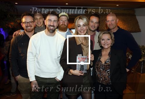 Putten 30 november 2023
Boekpresentatie van Marianne Timmer.
Marianne Timmer Bas Kremer Mitchel Lossebaar en Erik Wegewijs Thijs Zeeman Henk Grol Mark Schaaf en Mariska v Kolck